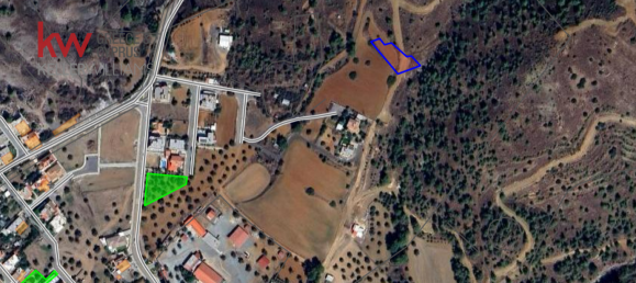 1273 m² terreno en venta en Mosfiloti, Larnaka, Cyprus № 181244 2