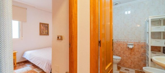 Apartamento de 2 dormitorios en Alicante, Spain No. 143174 19