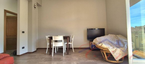 Apartamento de 2 dormitorios en Lecco, Italy No. 323432 4