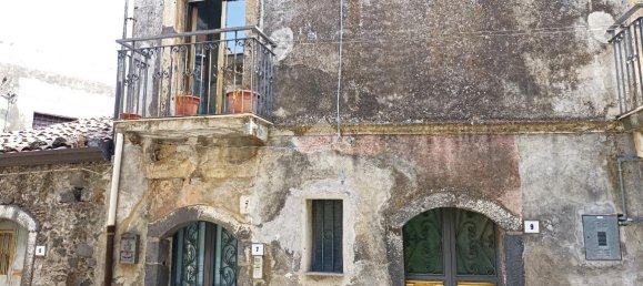 Casa de 4 divisões em Linguaglossa, Italy N.º 2671 12