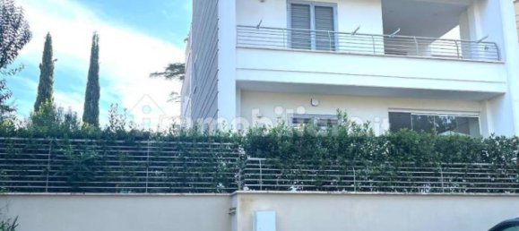 2 bedrooms Apartment in Rome, Italy No. 317562 2