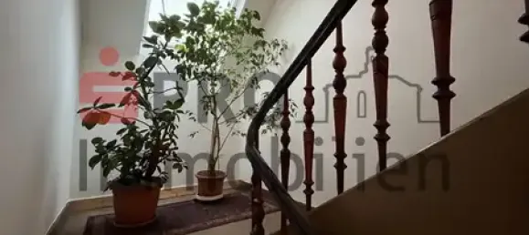 Здание с 10 комнатами в Саарбрюккен, Германия № 94089 4