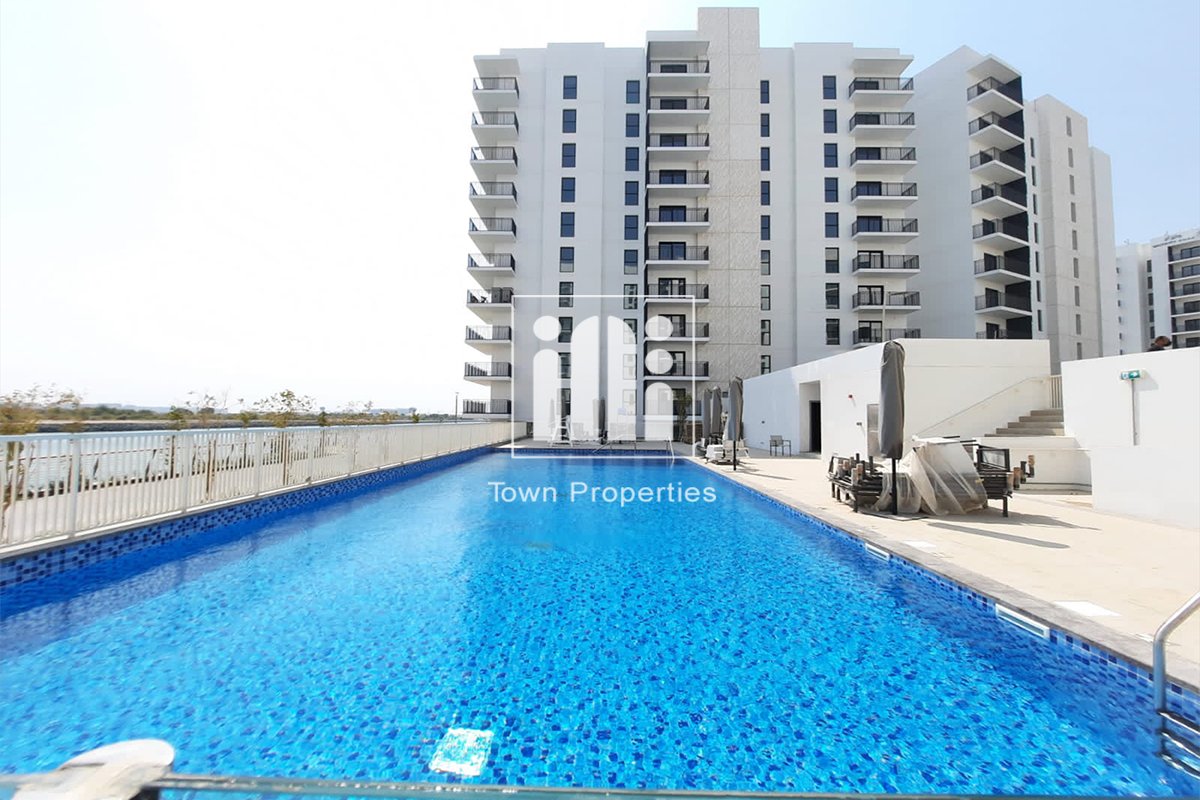 Apartamento de 3 dormitorios en WATER'S EDGE, Yas Island, UAE No. 61257