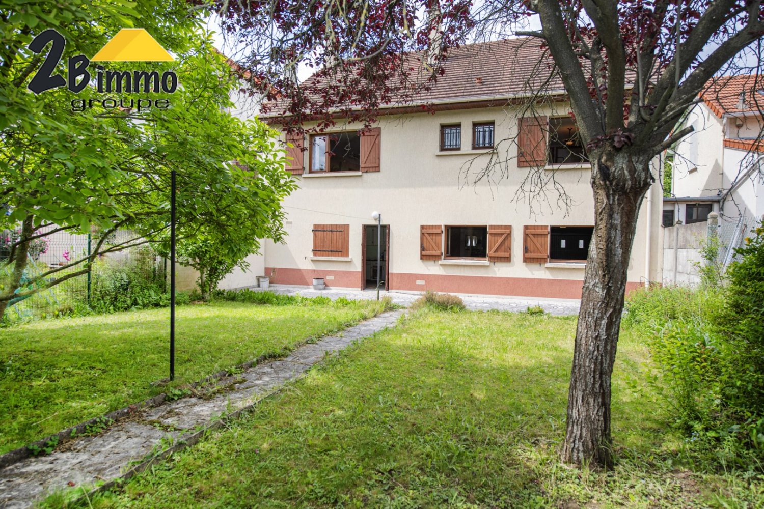 Вилла с 3 спальнями в Шуази-ле-Руа, Франция № 182903