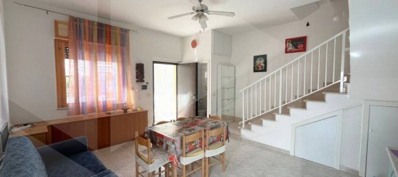 3 rooms House in Campomarino, Italy No. 20024 4