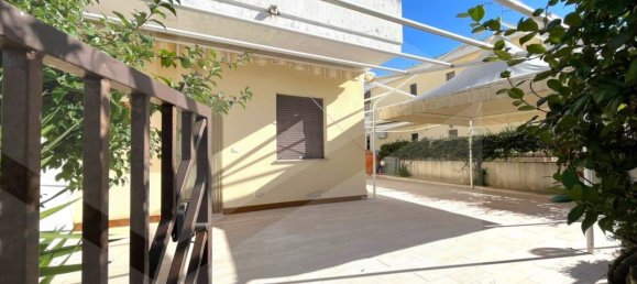 3 rooms House in Campomarino, Italy No. 20024 16