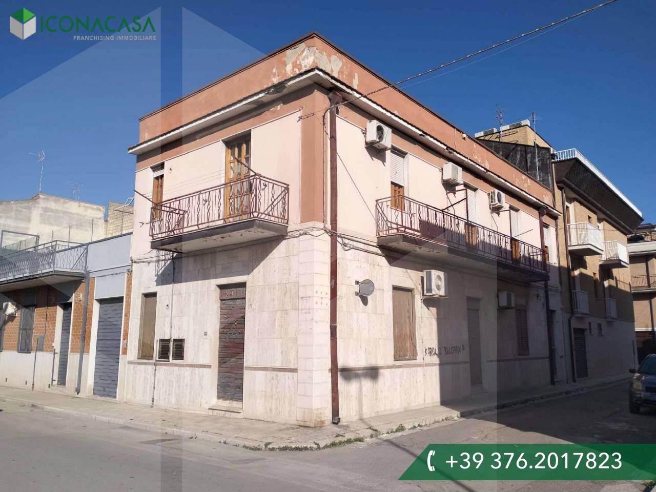 9 rooms Building in San Severo, Italy No. 21031