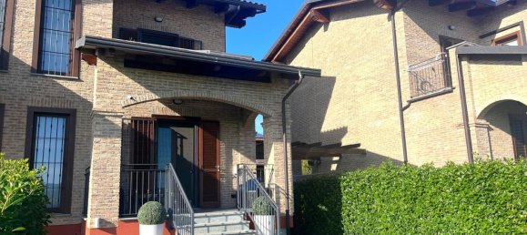 4 bedrooms House in Turin, Italy No. 379755 3