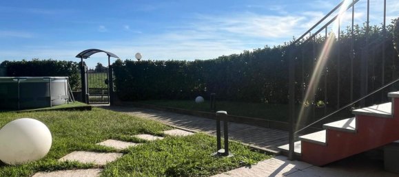 4 bedrooms House in Turin, Italy No. 379755 2