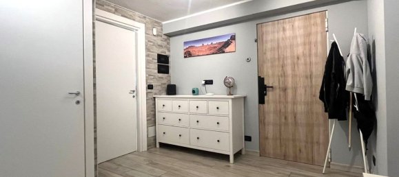 4 bedrooms House in Turin, Italy No. 379755 22