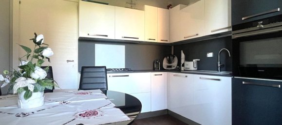 4 bedrooms House in Turin, Italy No. 379755 8