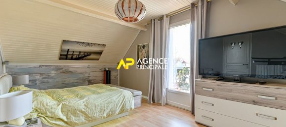 4 bedrooms House in Argenteuil, France No. 179452 8