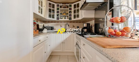 4 bedrooms House in Argenteuil, France No. 179452 6