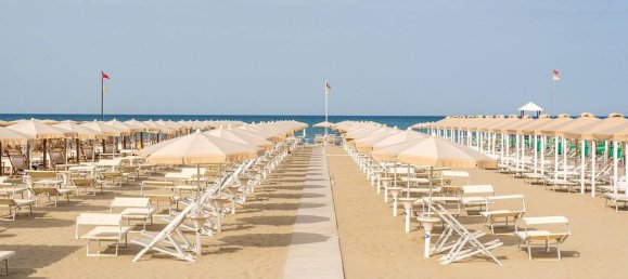 Imóvel comercial T7 em Camaiore, Italy N.º 232501 2