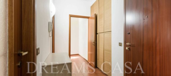 1 bedroom Apartment in Milan, Italy No. 312172 9