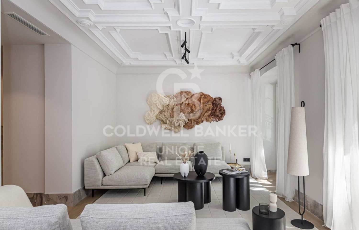 Квартира с 4 спальнями в Мадрид, Испания № 27238