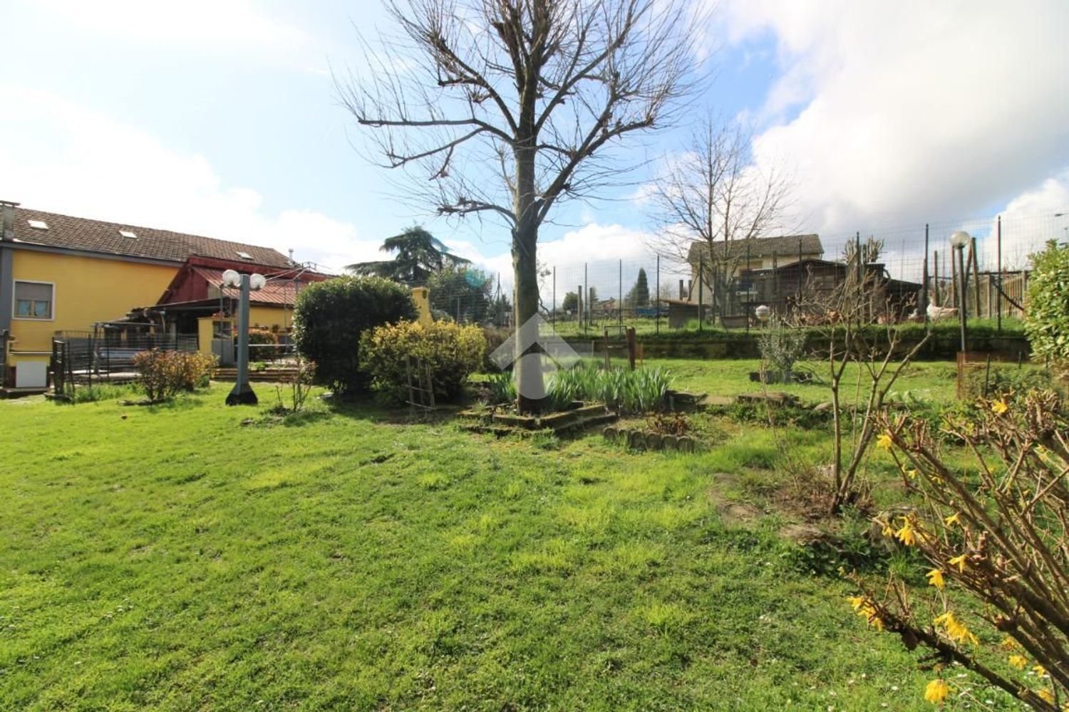 6 rooms Villa in Visone, Italy No. 54380