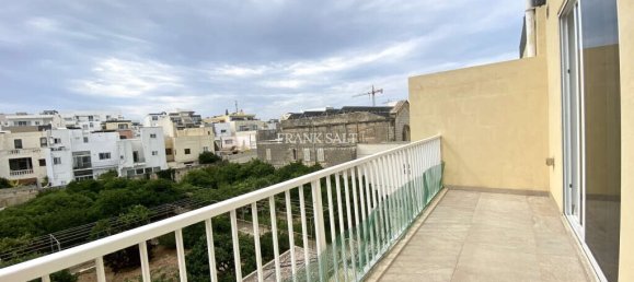 3 bedrooms Penthouse in Balzan, Malta No. 9320 20