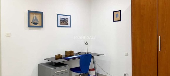 3 bedrooms Penthouse in Balzan, Malta No. 9320 11