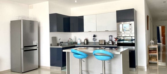 3 bedrooms Penthouse in Balzan, Malta No. 9320 6