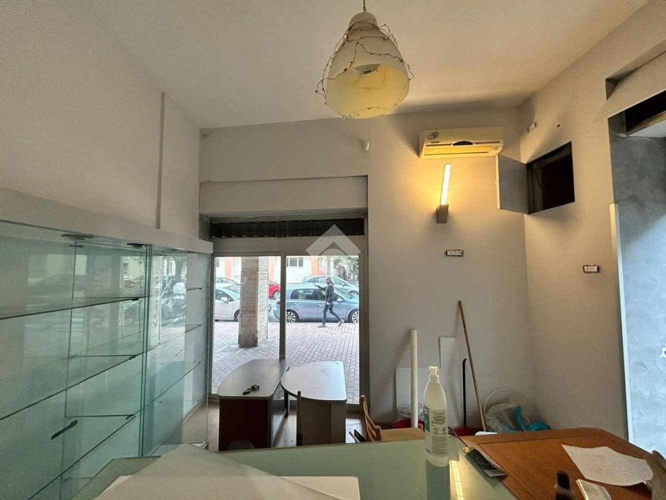 21m² Commercial property in Salerno, Italy No. 391163