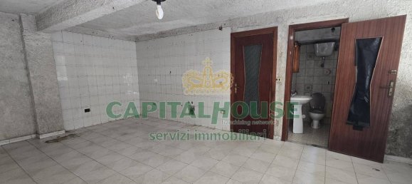 4 rooms Building in San Nicola la Strada, Italy No. 39805 16