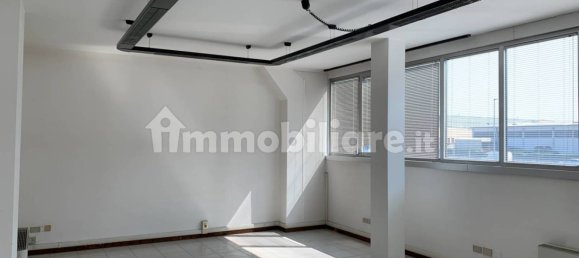 4 rooms Warehouse in Vignate, Italy No. 112873 26