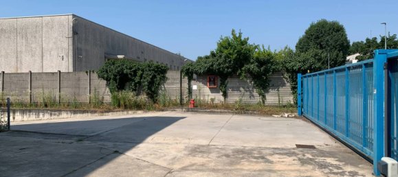 4 rooms Warehouse in Vignate, Italy No. 112873 3