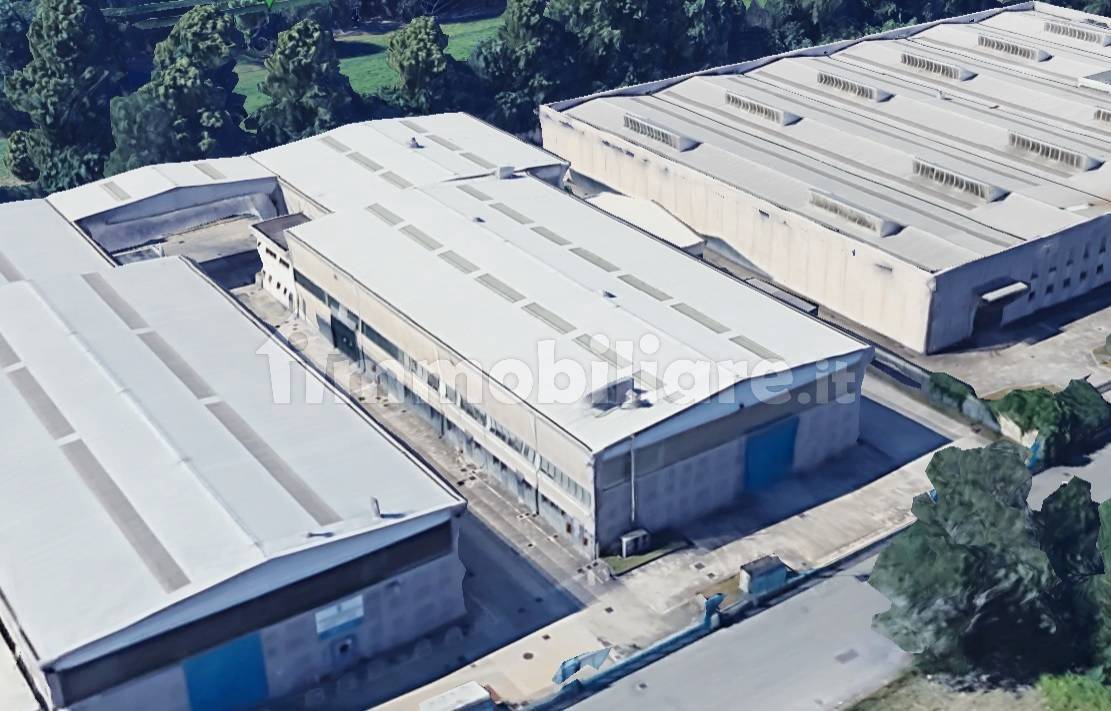 4-Zimmer Lagerhaus in Vignate, Italy, Nr. 112873