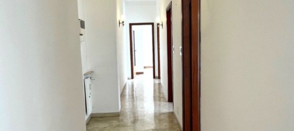 3-Zimmer Wohnung in Genoa, Italy, Nr. 151133 13