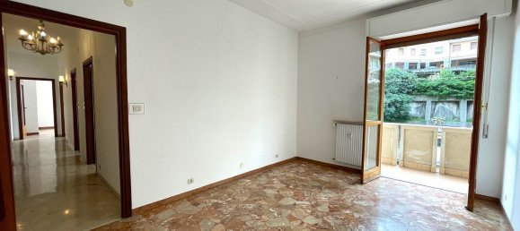 3-Zimmer Wohnung in Genoa, Italy, Nr. 151133 22