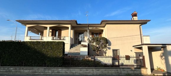 Вилла с 5 комнатами в Казалетто ди Сопра, Италия № 89039 3