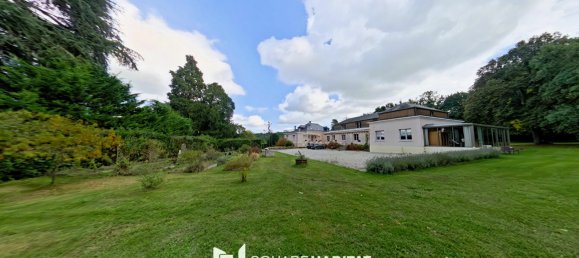 8 bedrooms House in Savonnieres, France No. 244393 10