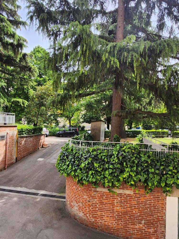 2 rooms Apartment in Bologna, Italy No. 285934