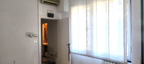 2 rooms Apartment in Bologna, Italy No. 285934 7