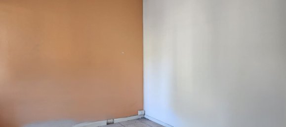 2 rooms Apartment in Bologna, Italy No. 285934 2