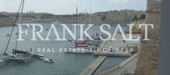 Apartamento de 3 dormitorios en Birgu, Malta No. 6219 19