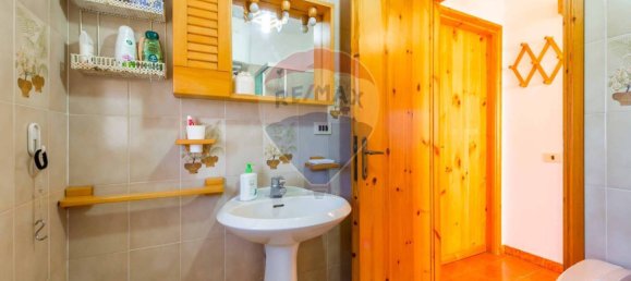 1 bedroom Apartment in Ardea, Italy No. 130729 16