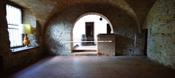 5 rooms Building in Castrocaro Terme e Terra del Sole, Italy No. 64451 26