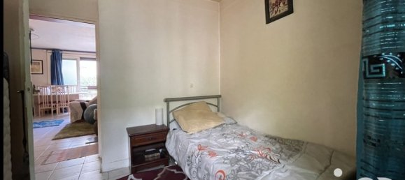 Apartamento de 4 habitaciónes en Pantin, France No. 144435 8