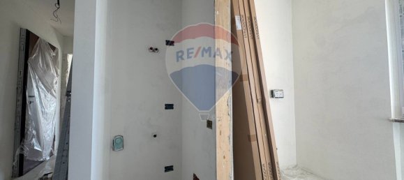 2 bedrooms Penthouse in Curno, Italy No. 370115 18