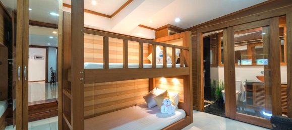 4 bedrooms Villa in Surin, Thailand No. 378 11