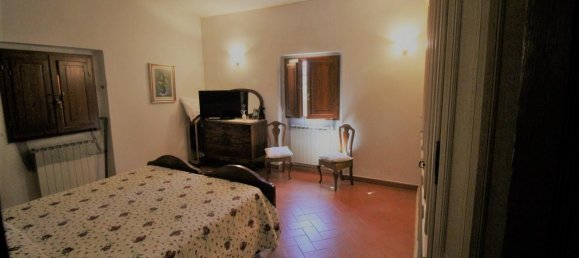 Villa de 12 habitaciónes en Figline e Incisa Valdarno, Italy No. 233157 37