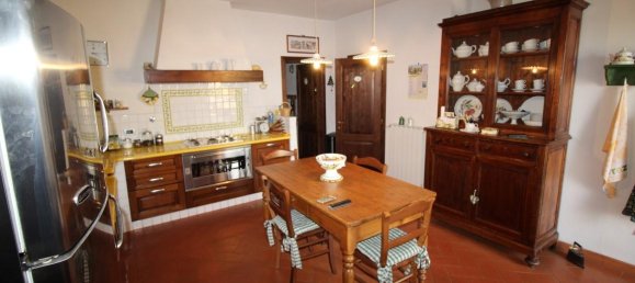 Villa de 12 habitaciónes en Figline e Incisa Valdarno, Italy No. 233157 15