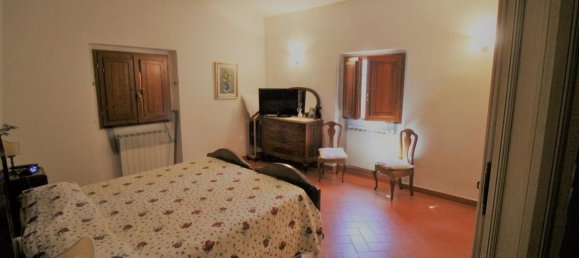 Villa de 12 habitaciónes en Figline e Incisa Valdarno, Italy No. 233157 36