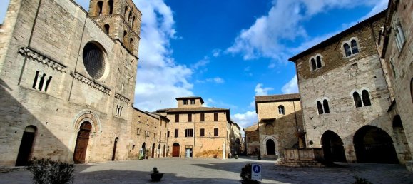 Дом с 4 комнатами в Беванья, Италия № 281196 4