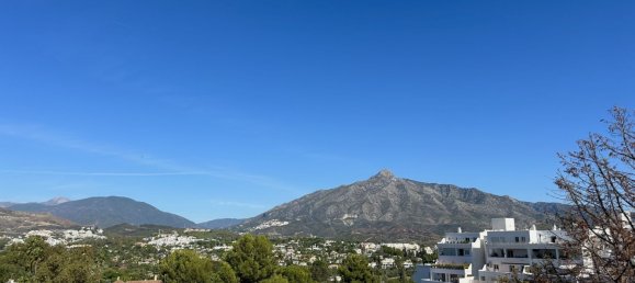 Ático de 2 dormitorios en Marbella, Spain No. 137936 24