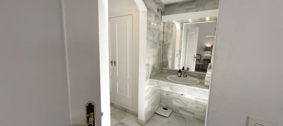 Ático de 2 dormitorios en Marbella, Spain No. 137936 30