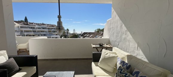 Ático de 2 dormitorios en Marbella, Spain No. 137936 2