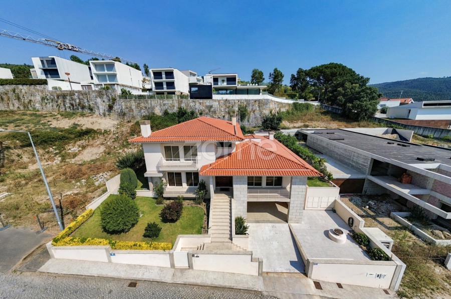 5 bedrooms House in Braga, Portugal No. 280420